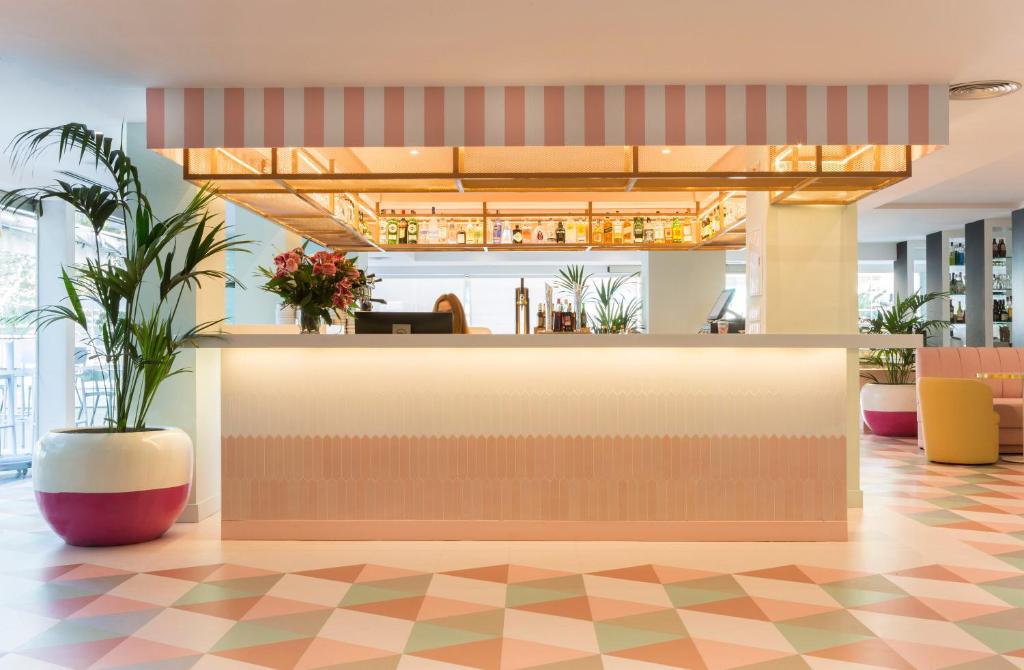 The Agir Springs Hotel by Medplaya — Restaurant & bars in Benidorm, Valencian Community