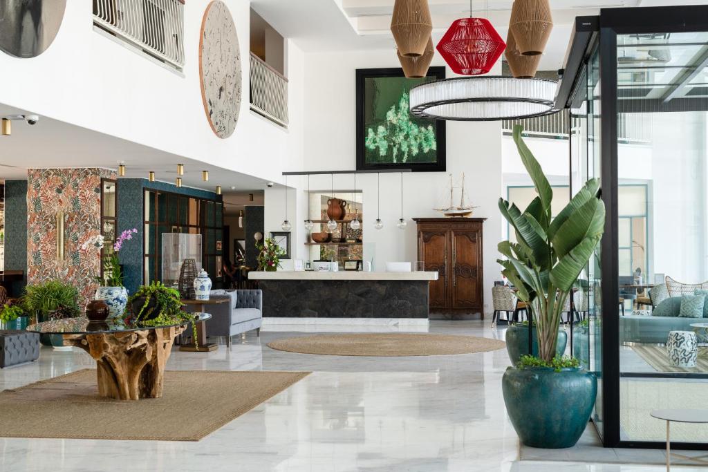 Hotel Fariones — Puerto del Carmen, Canary Islands