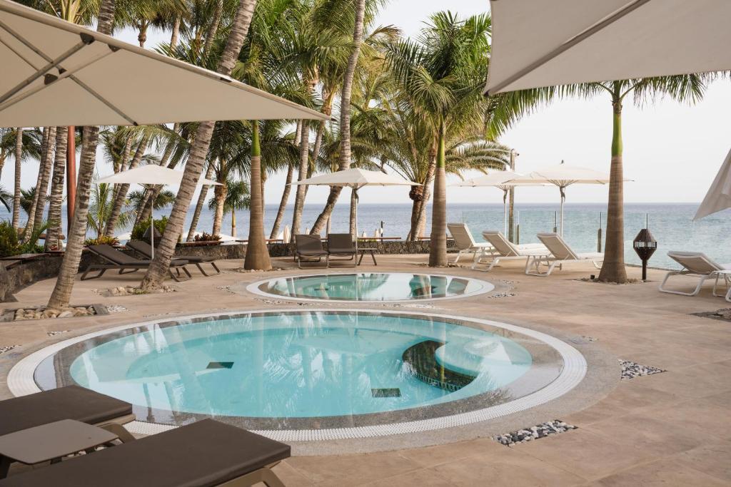 Hotel Fariones — Puerto del Carmen, Canary Islands