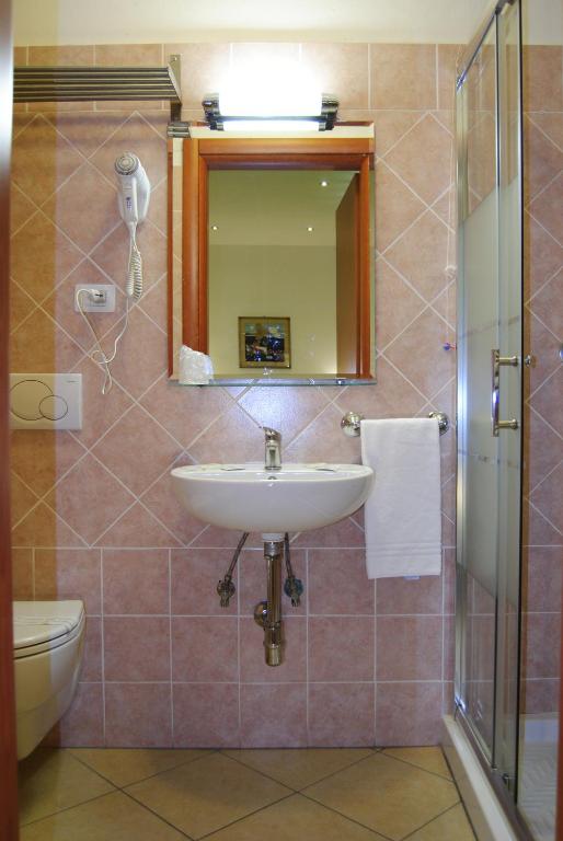 Adelaide House photo