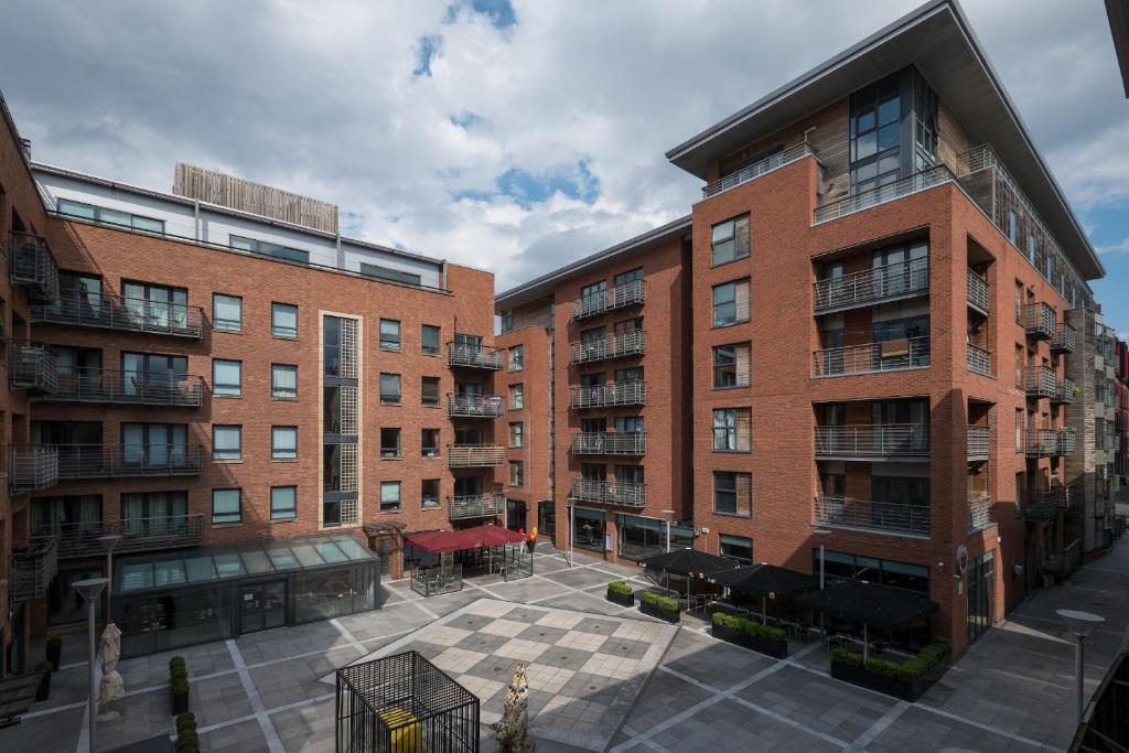 Exterior view, Base Serviced Apartments - Duke Street in Liverpool