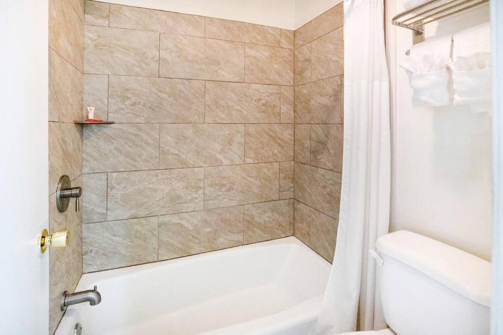 Hotel Eastin Atchison photo