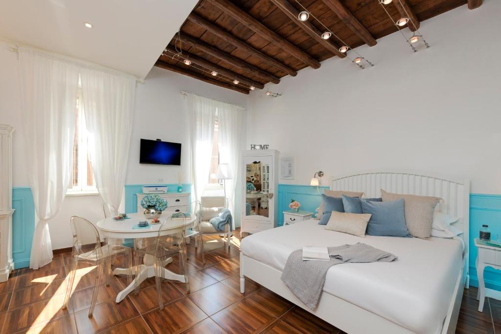 Capo Le Case, Romantic Flat near Spanish Steps - 2