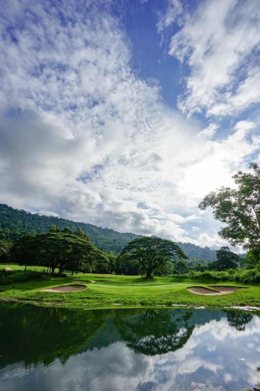 Golf course [on-site]