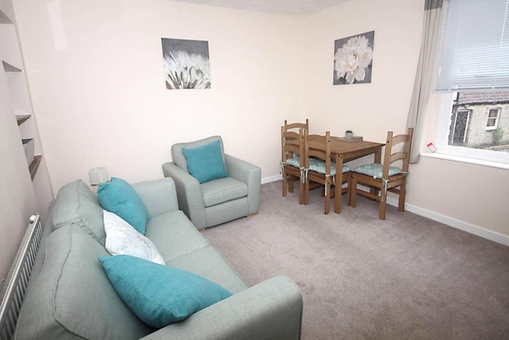 No 28B St Benedict, Glastonbury