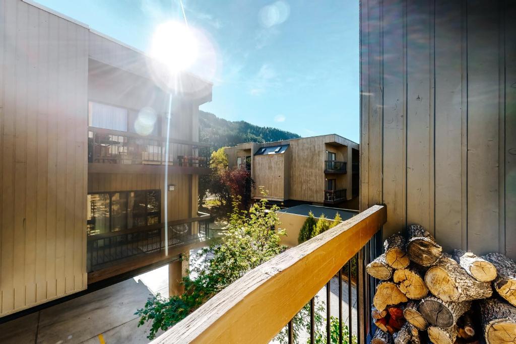 SunRiver Mountain Getaway, Avon