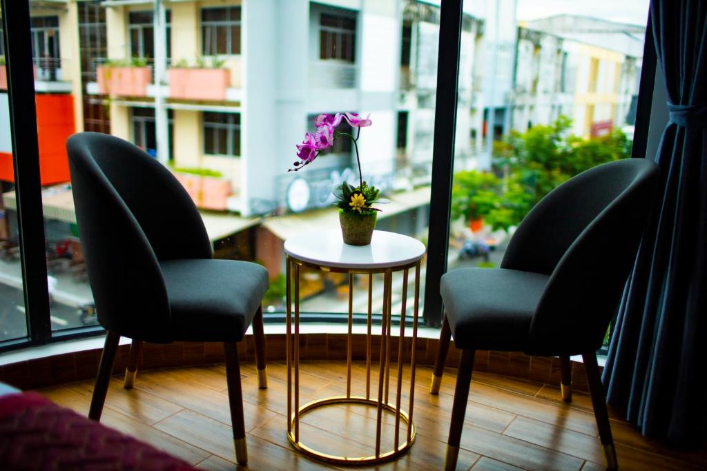 THƯ LÊ HOTEL