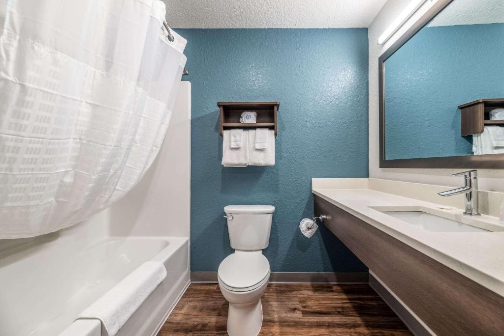 WoodSpring Suites Sanford North I-4 Orlando Area photo