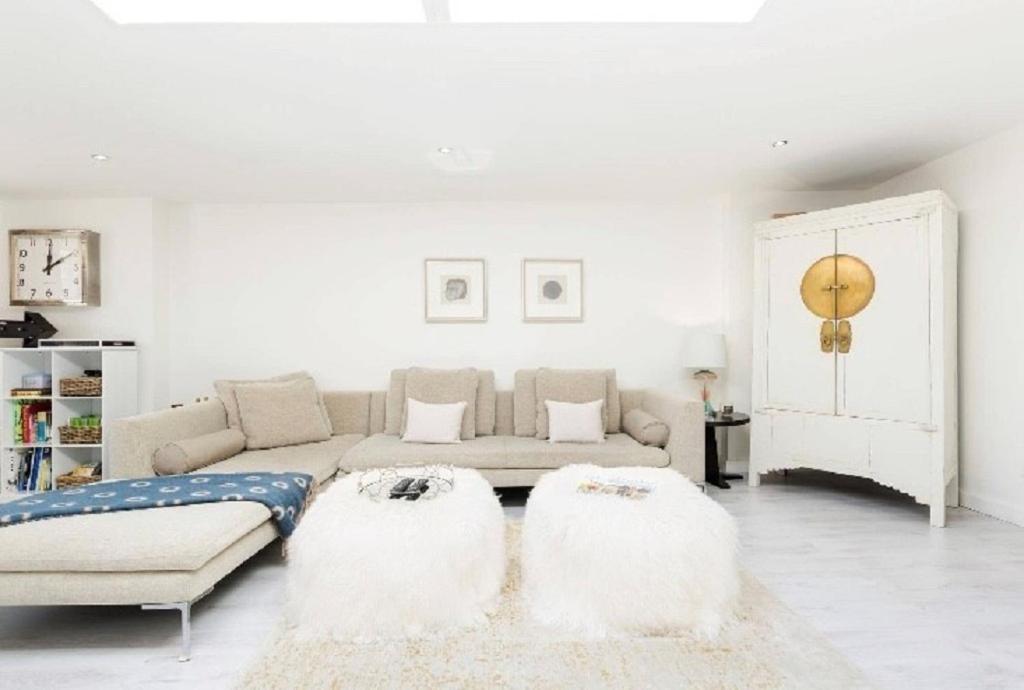 Cotswolds Lodge in Minster Lovell, Minster Lovell