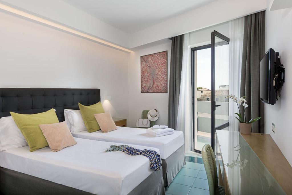 Rada Siri — Hotel rooms in Montepaone Lido, Calabria