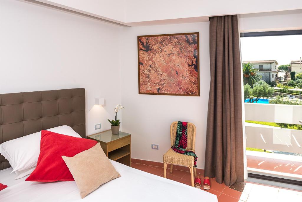 Rada Siri — Hotel rooms in Montepaone Lido, Calabria