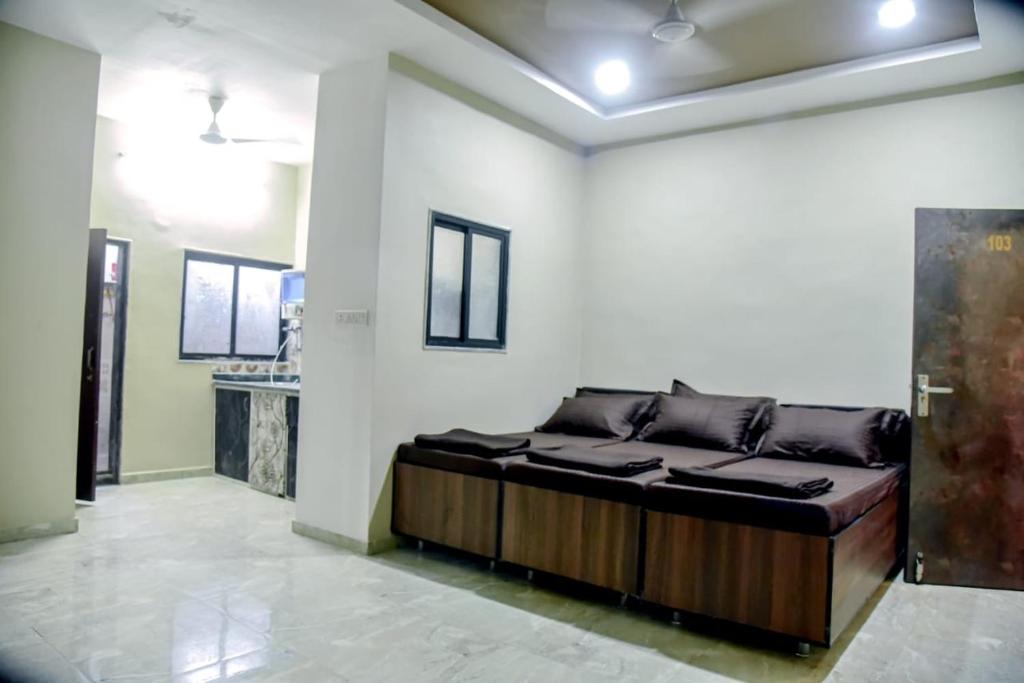 Charyana Hotel and Serviced Apartments photo