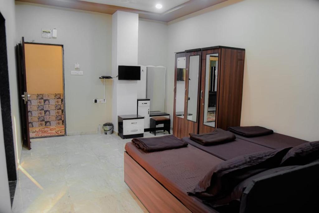 Charyana Hotel and Serviced Apartments photo