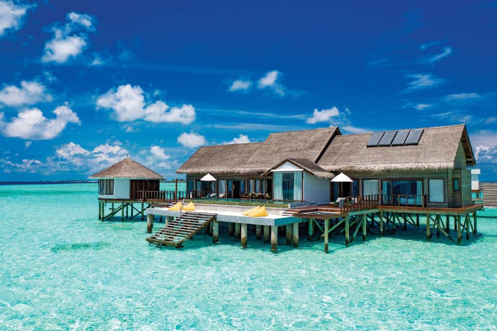 OZEN LIFE MAADHOO - Luxury All Inclusive with Free Transfers — Hotel building in Kaafu Atoll, Kaafu