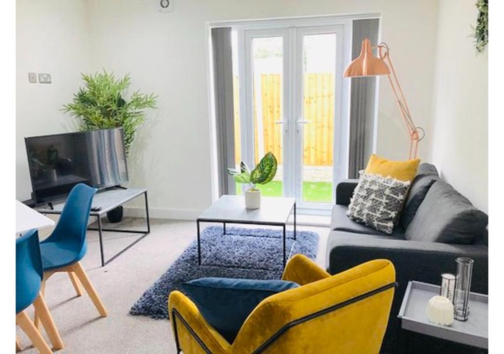 1 &amp; 2 Bedroom Shield House Apartments Sheffield Centre — Hotel in Sheffield