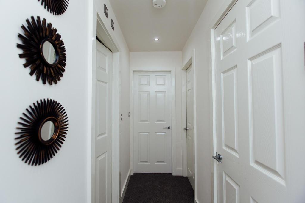 1 & 2 Bedroom Shield House Apartments Sheffield Centre photo