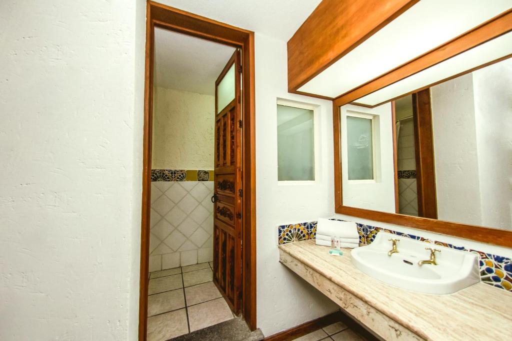 Hotel Colonial - 2