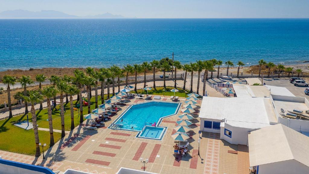 Mammis Beach Hotel — Swimming pool in Kardamena, South Aegean