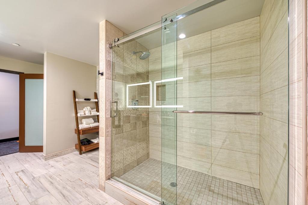 Hotel Lexen Newhall - Adults Only photo