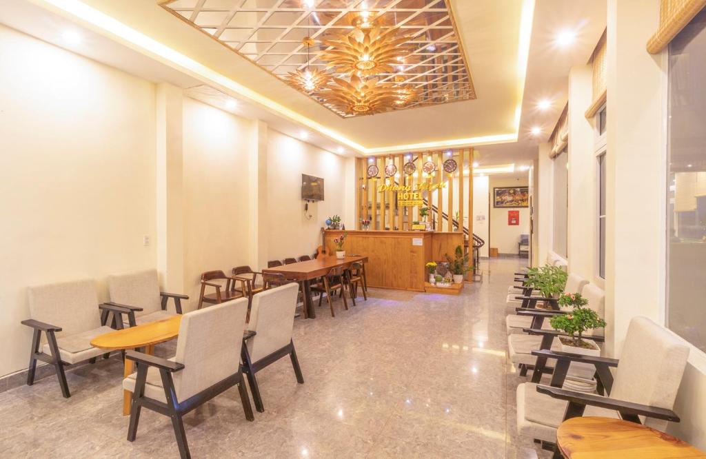 Phùng Thịnh Hotel