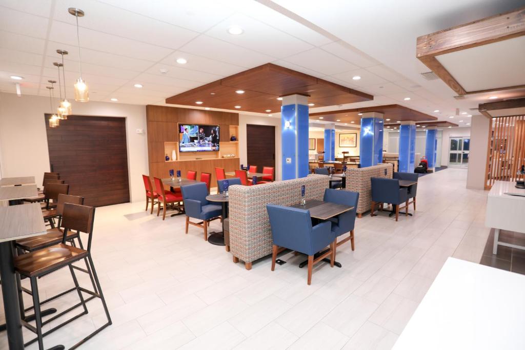 Holiday Inn Express and Suites Wylie West photo
