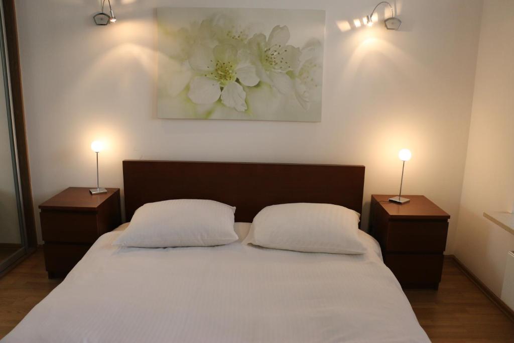 Center - Atelier Residence photo