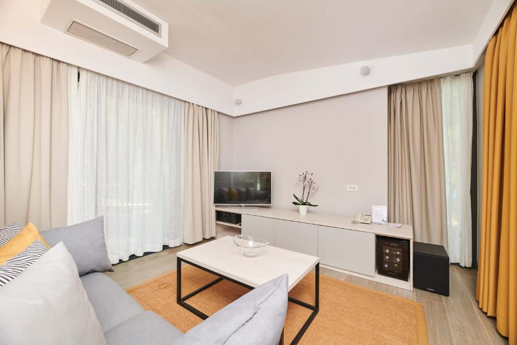 Villas Bellevue Plava Laguna — Hotel rooms in Poreč, Istria