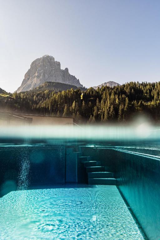 Hotel Touring Dolomites - 1