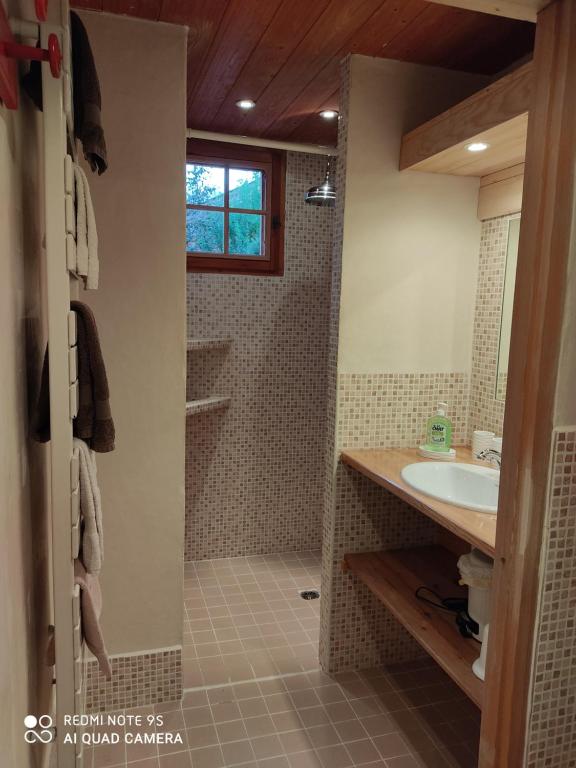 Chalet Altitude 1057 photo