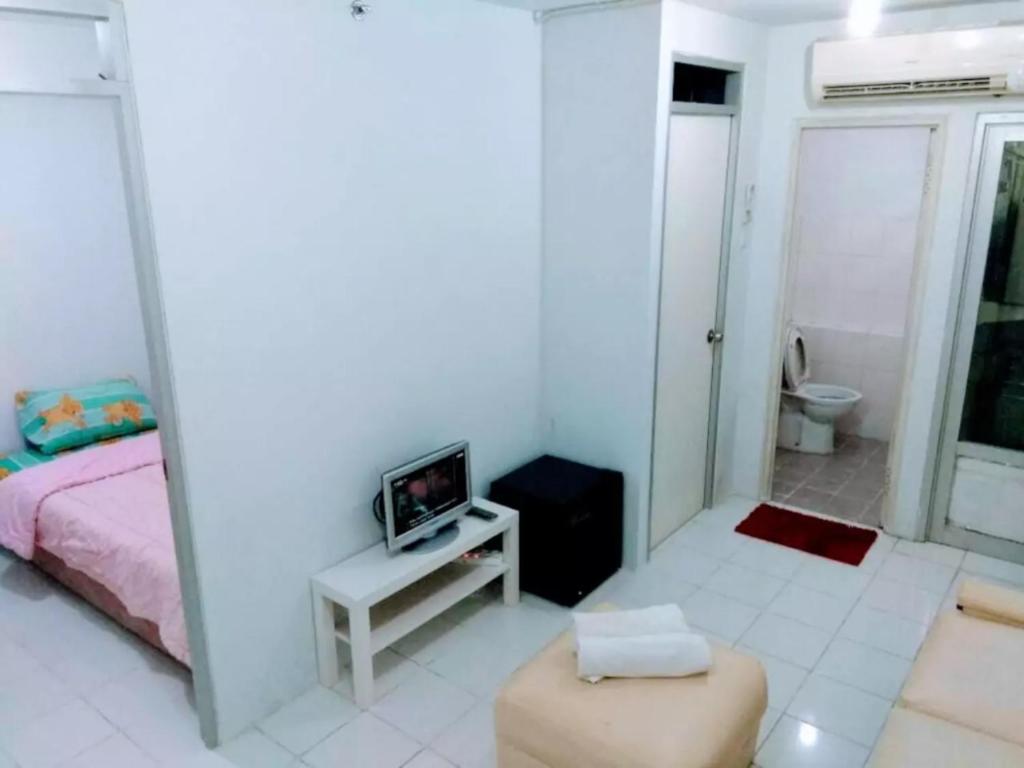 Apartment Gading Nias Residence