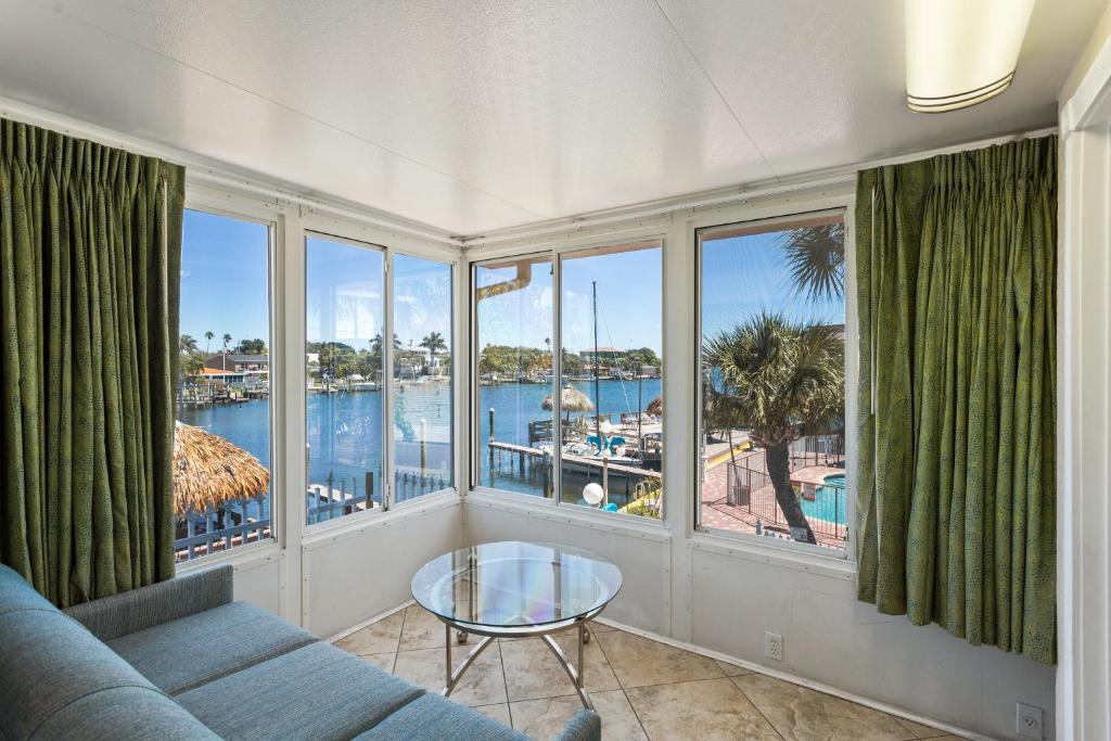 Bayview Plaza Waterfront Resort Photo 16