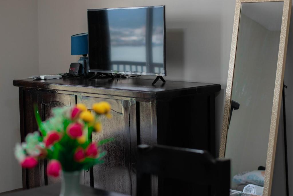 Gibzon's Invitation Suites near Mactan airport photo