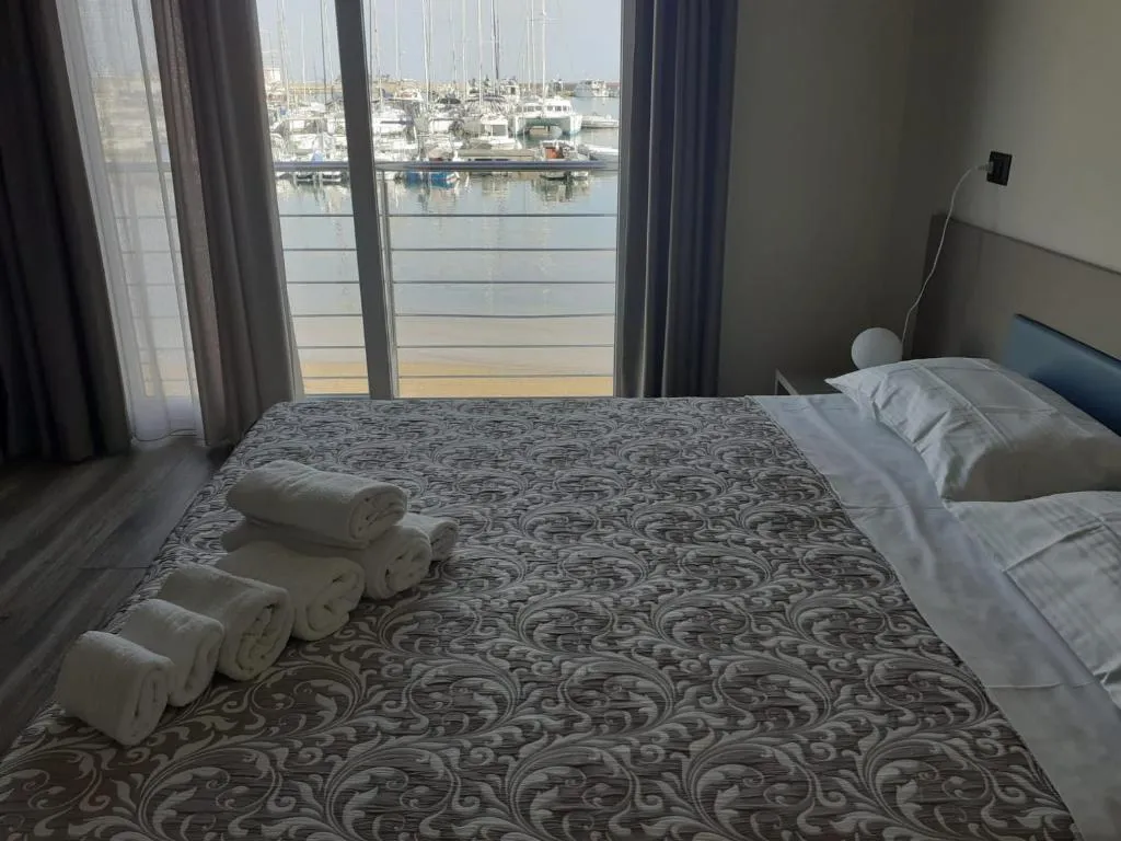 SARACENO HOTEL, hotel in Vibo Valentia Marina