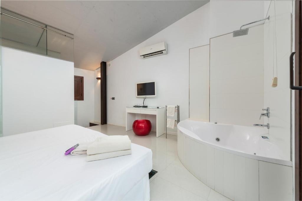 Can Vent Boutique Hotel — Hotel rooms in Alcudia, Balearic Islands