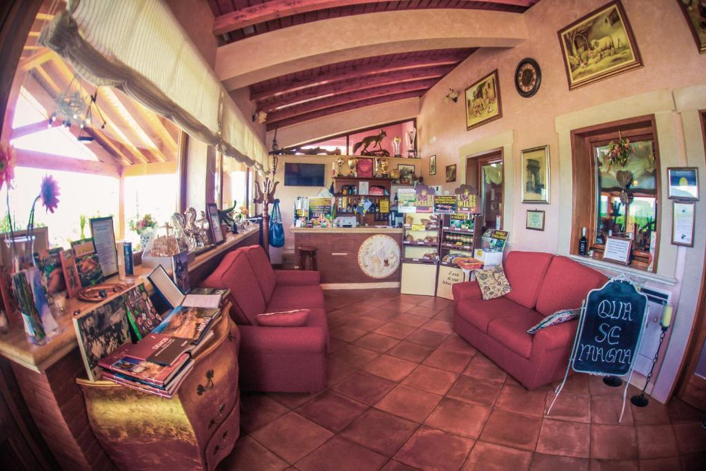 Agriturismo ciociaro " il colle " HOTEL RISTORANTE photo