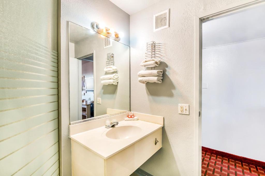 OYO Hotel Houston Southwest I-69 Photo 45