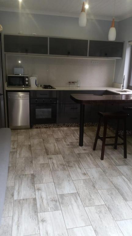 Guest house on Gillian Unit 1 photo