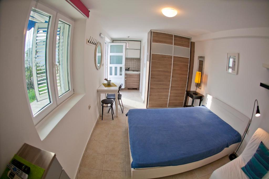 Apartments Mandarina Garden - 4