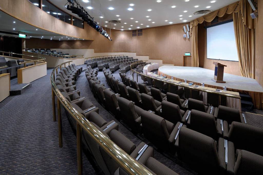 Tárgyalóterem/bálterem