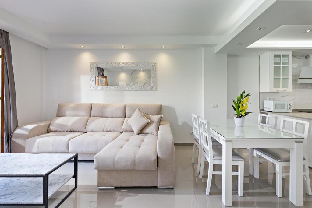 Estepona - Playa - Villa de 3 dormitorios con acceso directo a la piscina y al lado del mar Si7 - 5