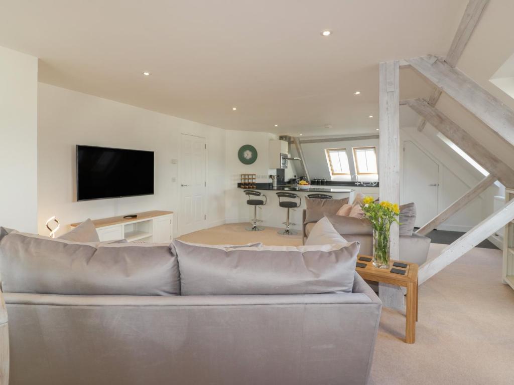 Stores & Supplies, Bodmin