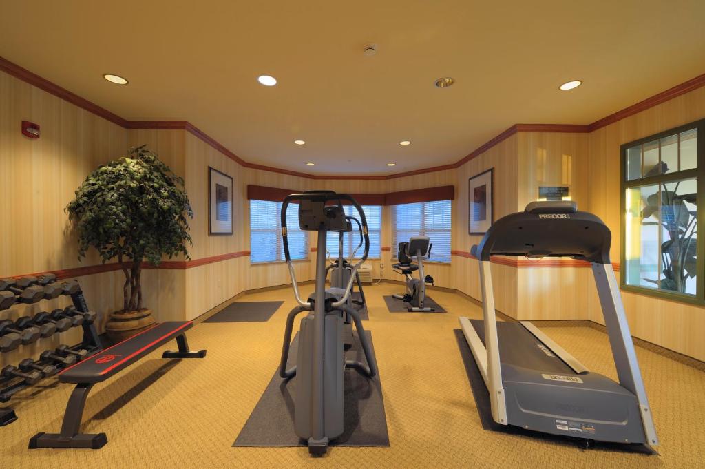 Country Inn & Suites by Radisson, Grand Forks, ND photo