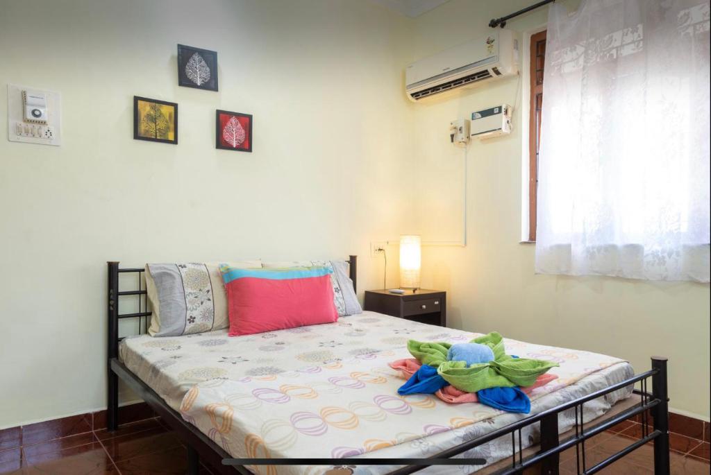 Villa Antao, Cozy Villas in Utorda close to beach and airport — Hotel in Goa