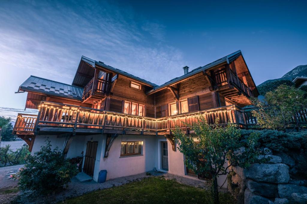 Chalet Hibou, large chalet with mountain views and close to slopes - 2