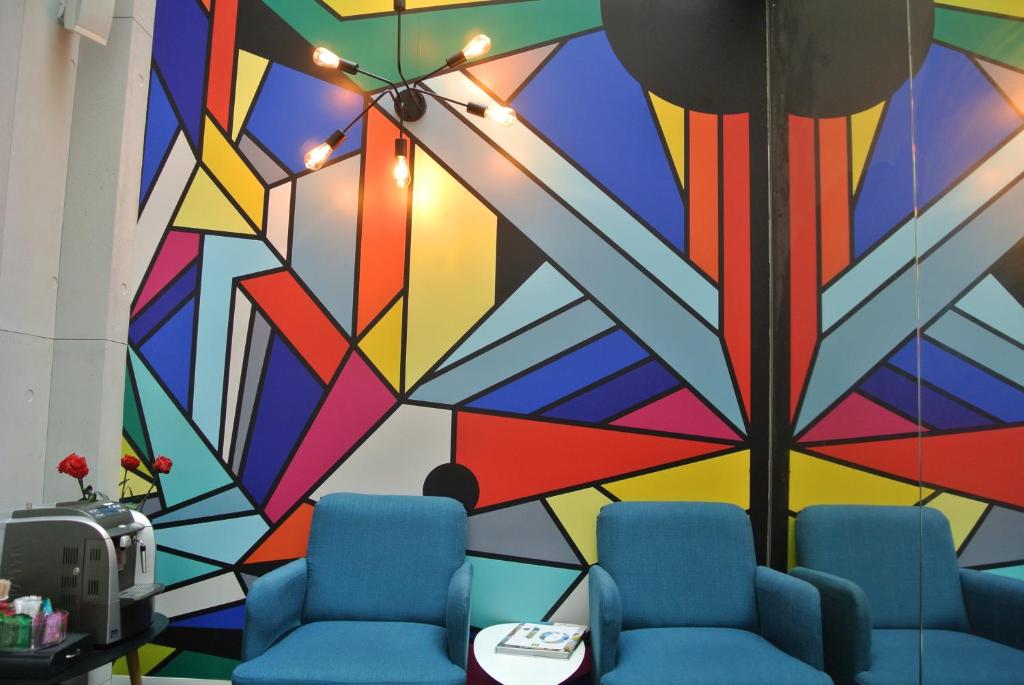 ibis Styles Paris Maine Montparnasse photo