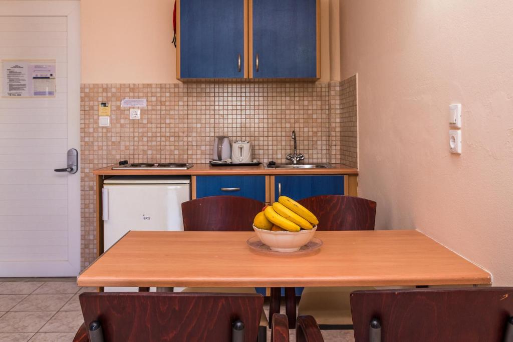 Macedonia — Hotel rooms in Kalamaki (Zakynthos), Ionian Islands