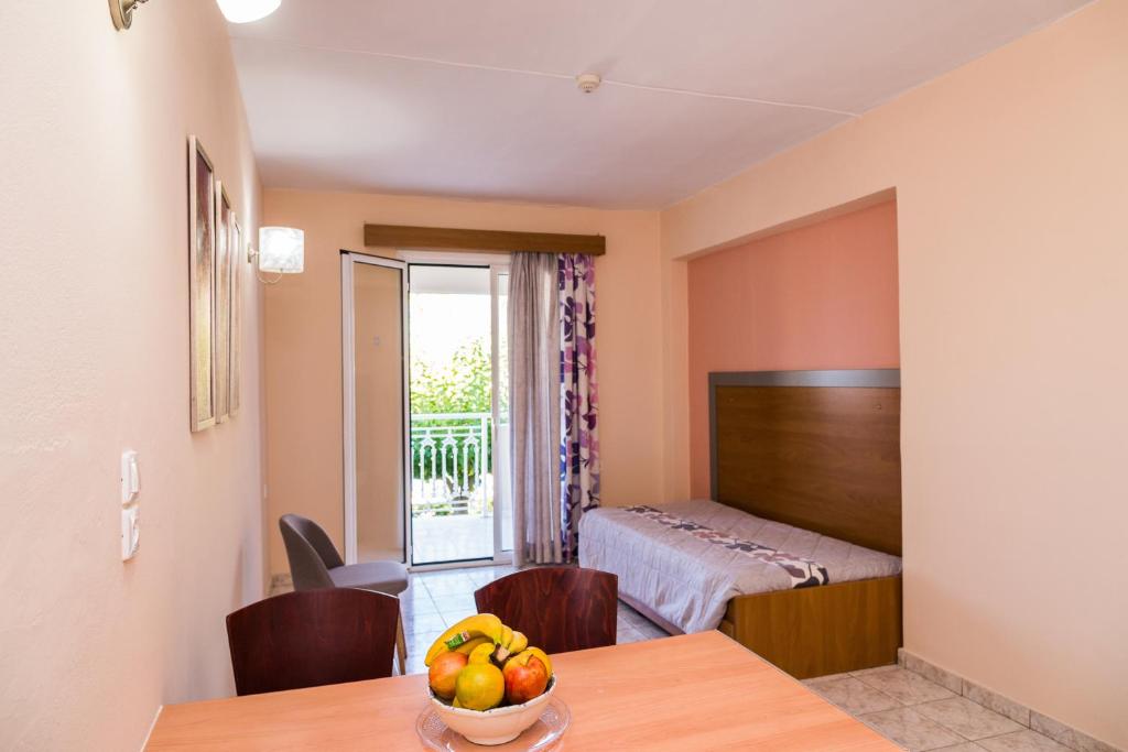 Macedonia — Hotel rooms in Kalamaki (Zakynthos), Ionian Islands