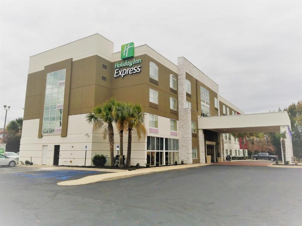 Holiday Inn Express Columbia photo