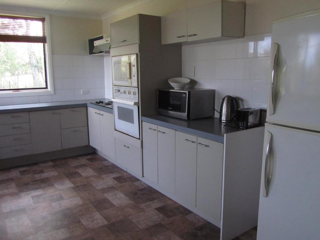 Acacia Cottage photo