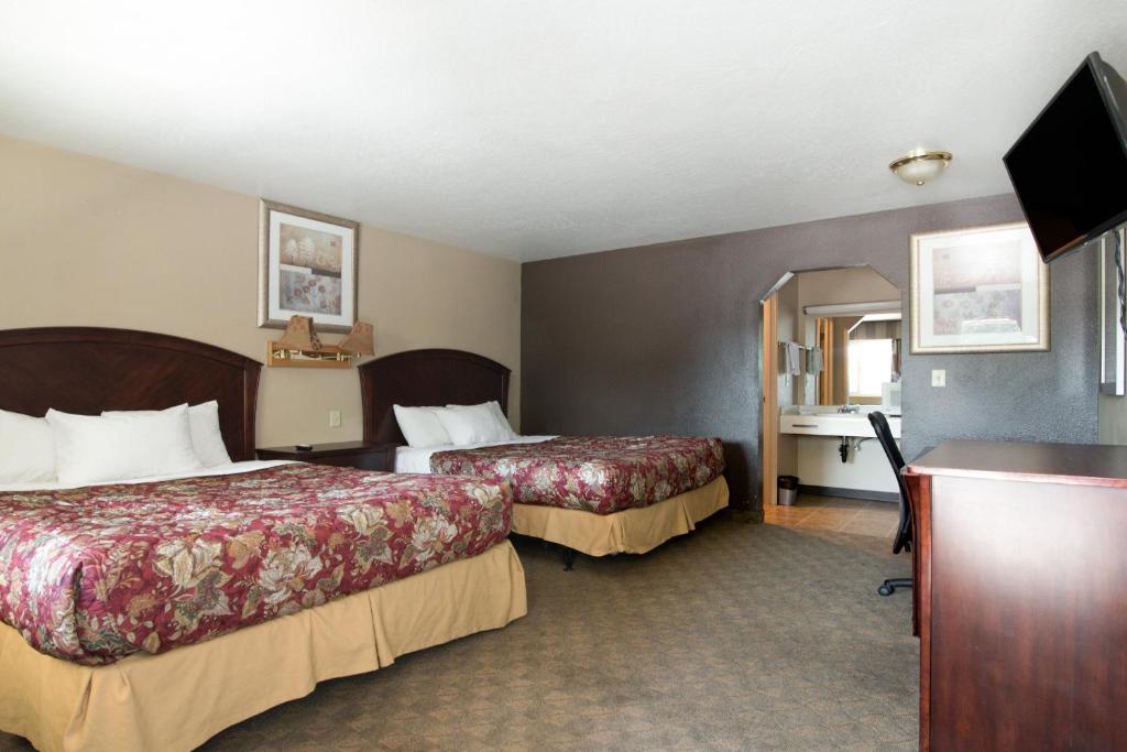Americas Best Value Inn-Central Medford Photo 31